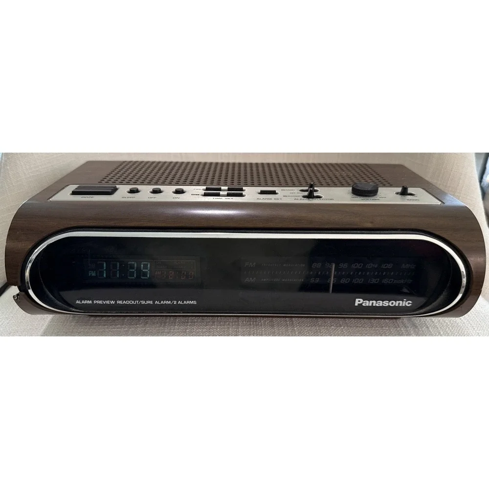 VTG Panasonic RC6410 Plastic Brown Wood Grain‎ Clock Radio 2 Alarms Working